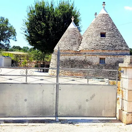 Trullo Roverella Apartment