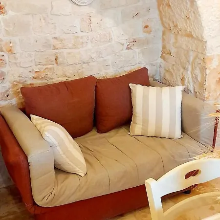 Trullo Roverella *