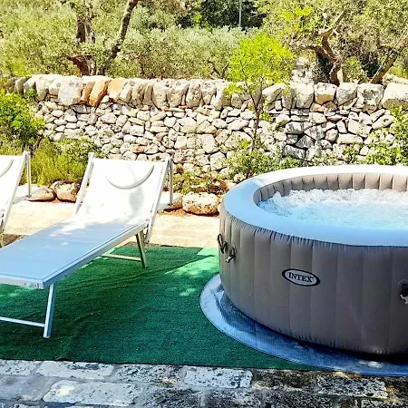 Trullo Roverella Apartment